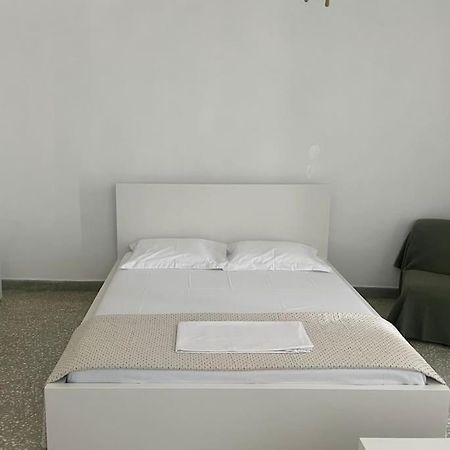 Cozy, Spacious, Newly Renovated Flat In Adamas Adamantas (Milos) Exterior foto